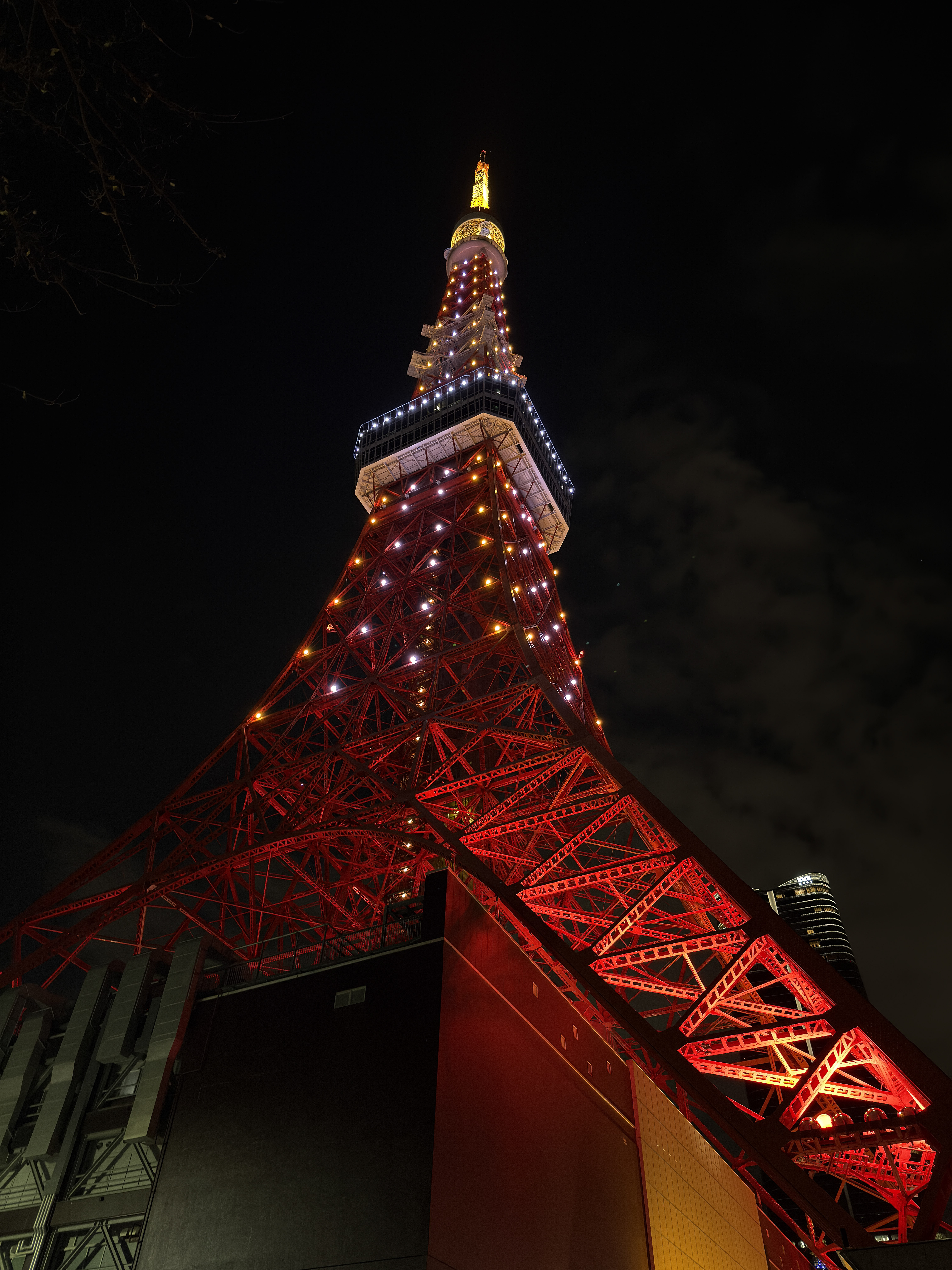 20260101-東街鐵塔下方